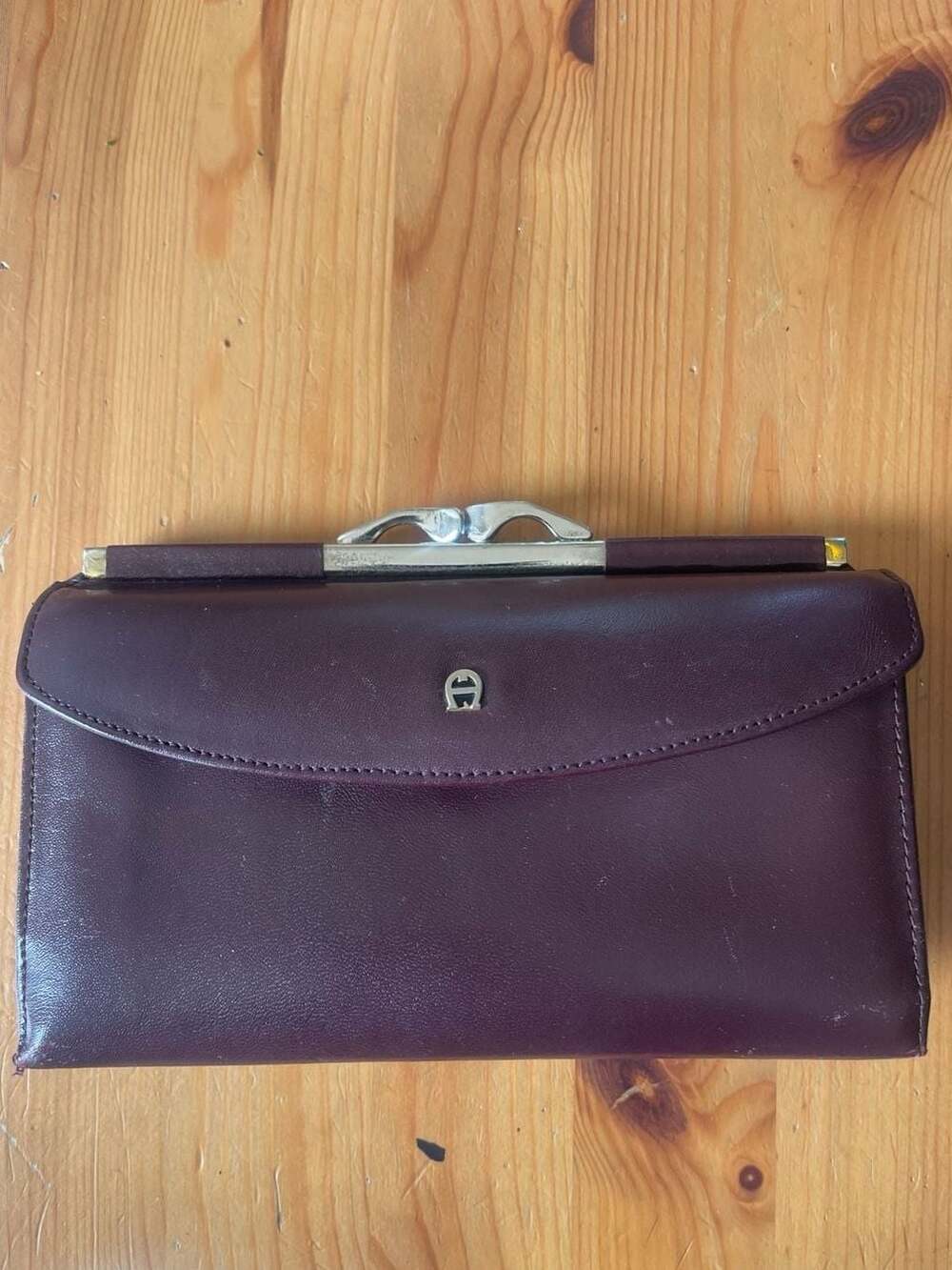 Vintage Etienne Aigner Oxblood Leather Kisslock Clutch Wallet